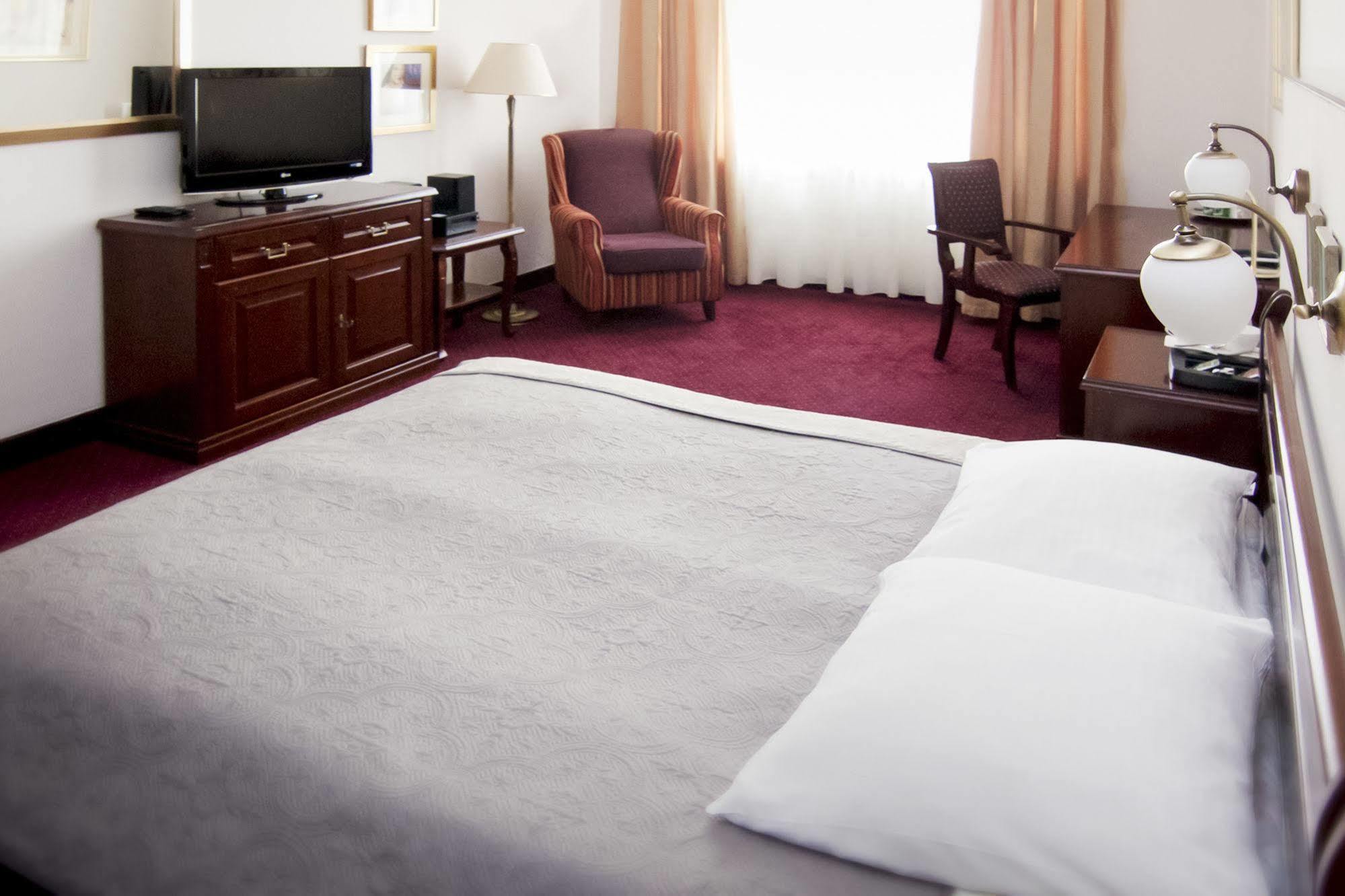 Hotel Royal 포즈난 외부 사진